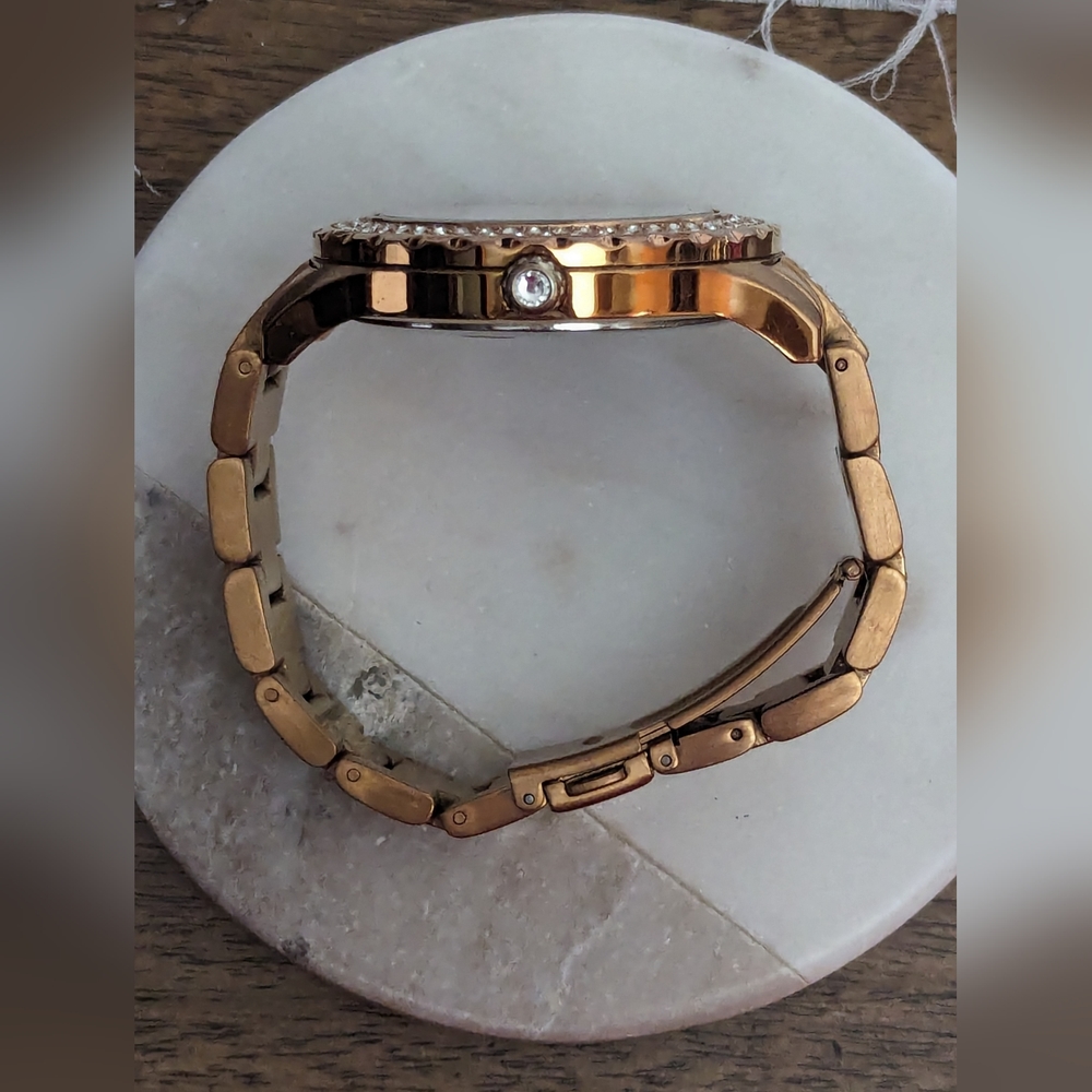 Watch - Picture 3 of 3